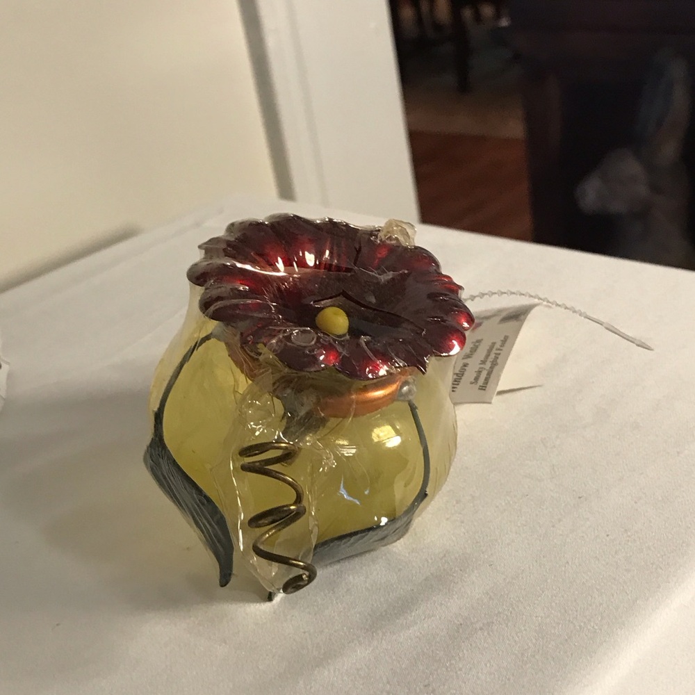 Handcrafted Glass Flower Accent Hummingbird Feeder